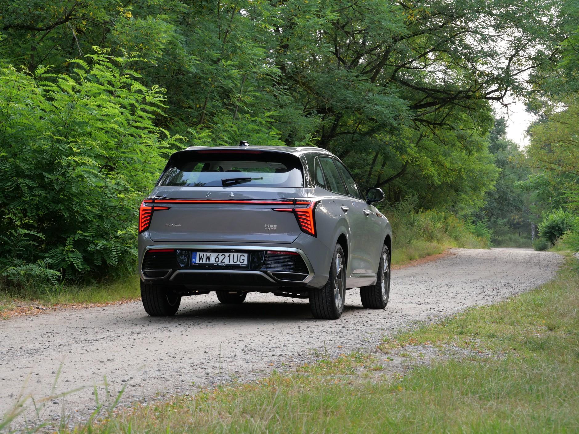 Hongqi HS3