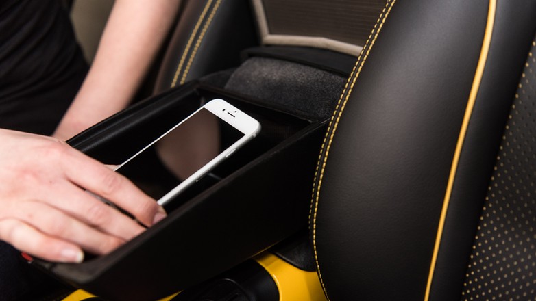 Nissan Signal_Shield czyli klatka Faradaya dla telefonu