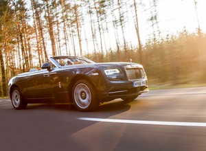 Rolls-Royce Dawn - Cisza pod gołym niebem