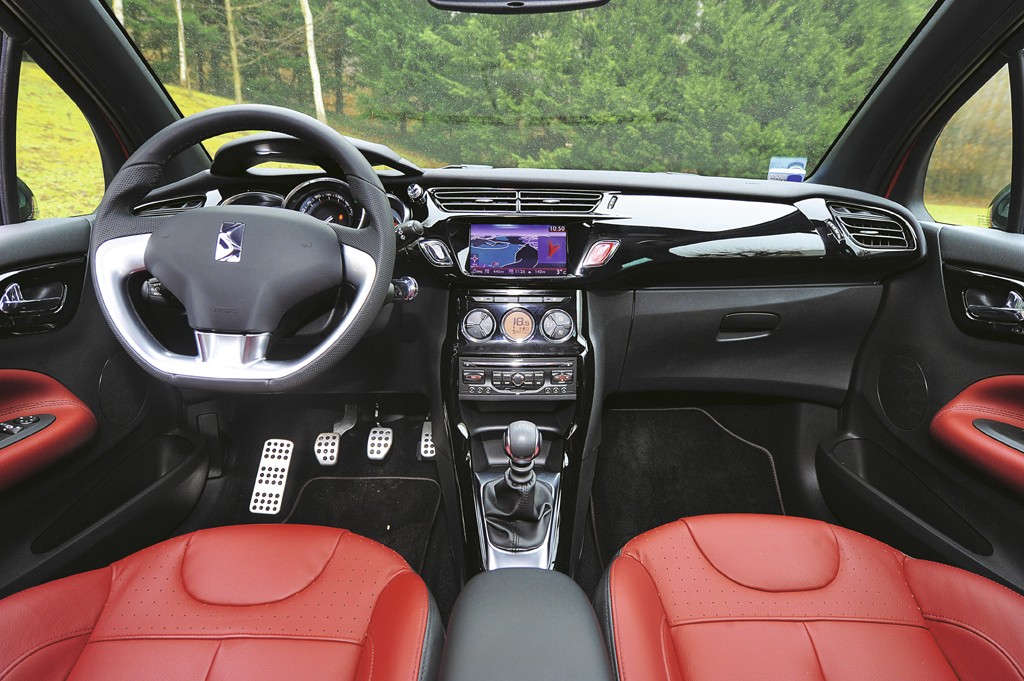 Citroen DS3 - "Francuz" o stu twarzach...
