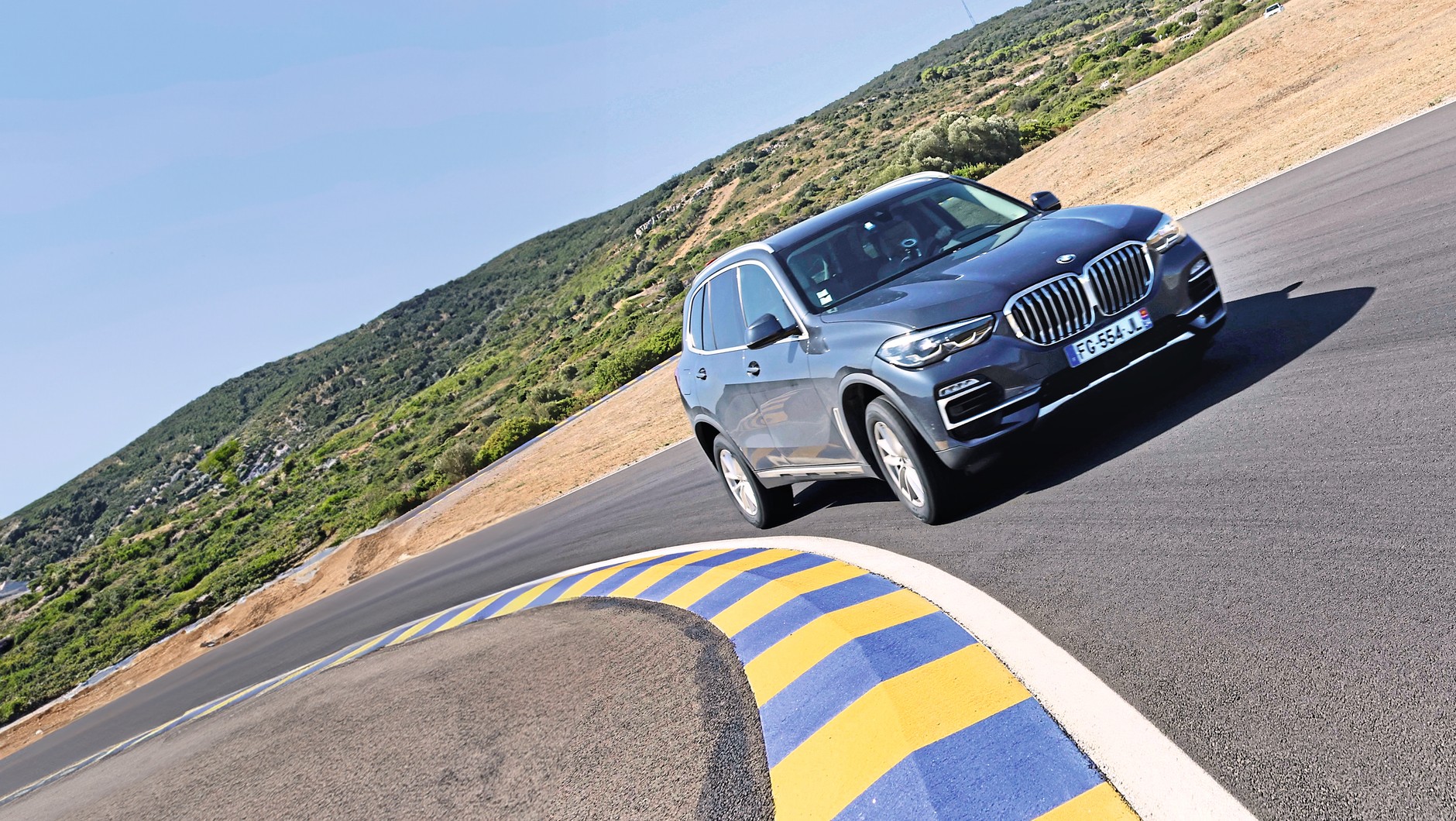 Test opon letnich do SUV-ów 2025
