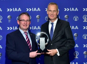 Nowy VW Crafter - Van of the Year 2017