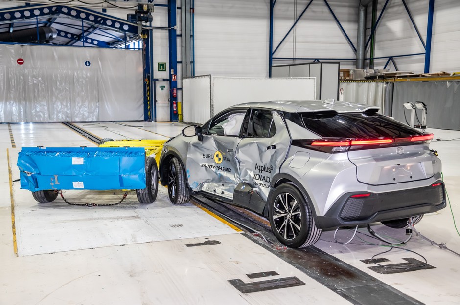 Crash test: Toyota C-HR