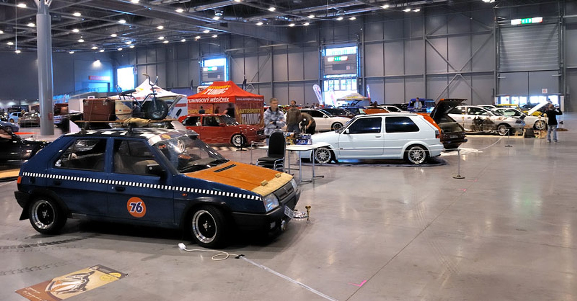 Tuning &amp; Custom Salon Brno 2009 (fotogaleria)