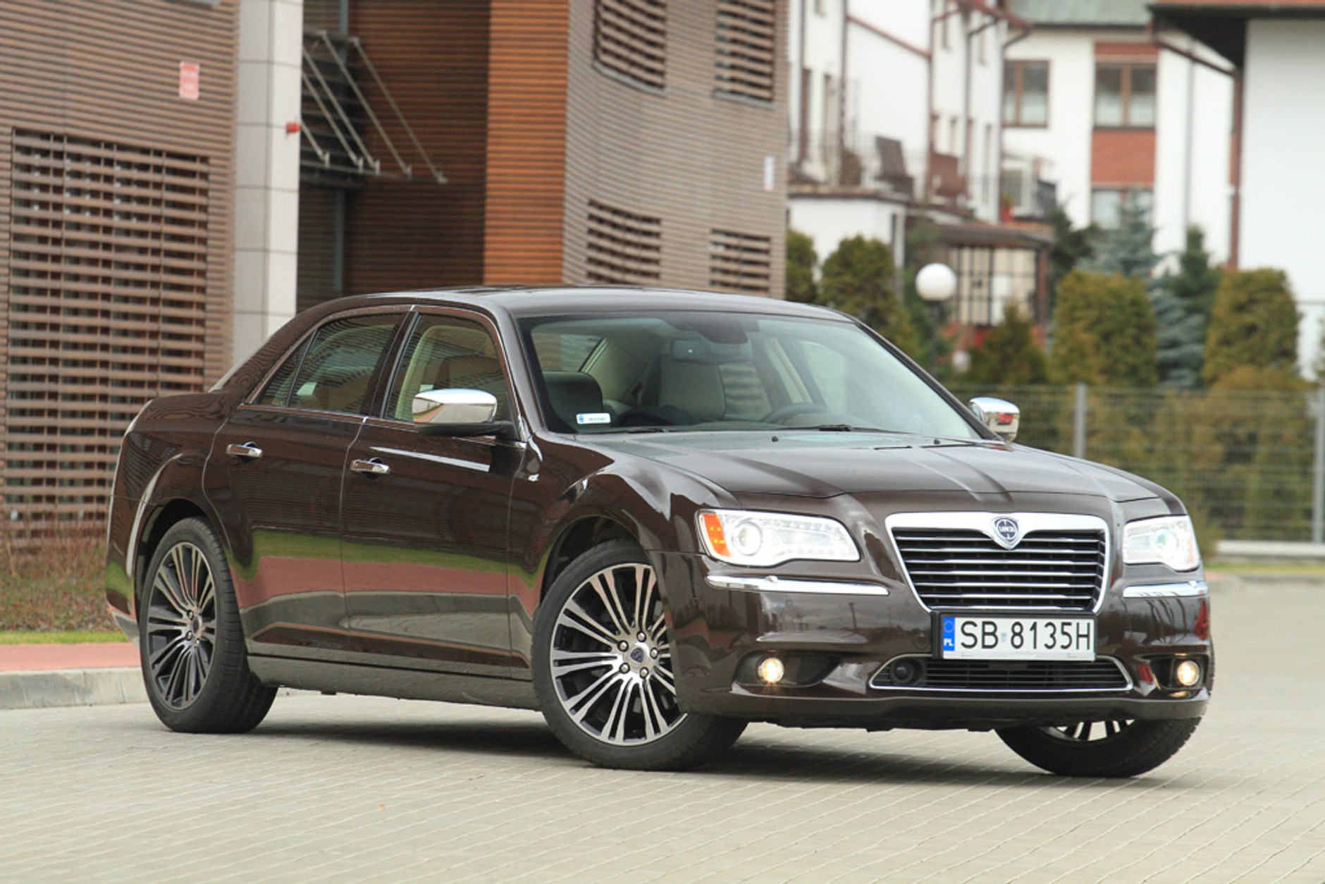 Test Lancii Thema: męski typ, damskie logo