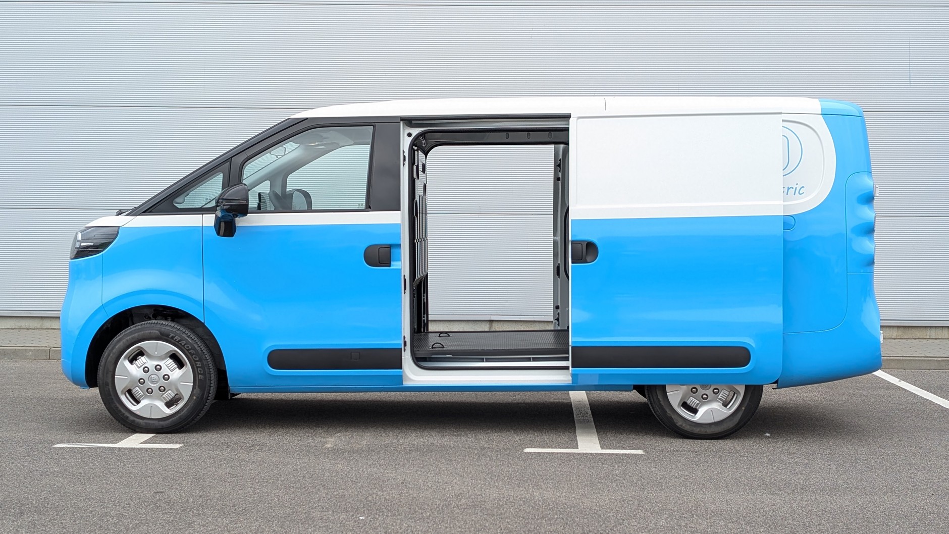 Maxus e-Deliver 5 Furgon L1H1