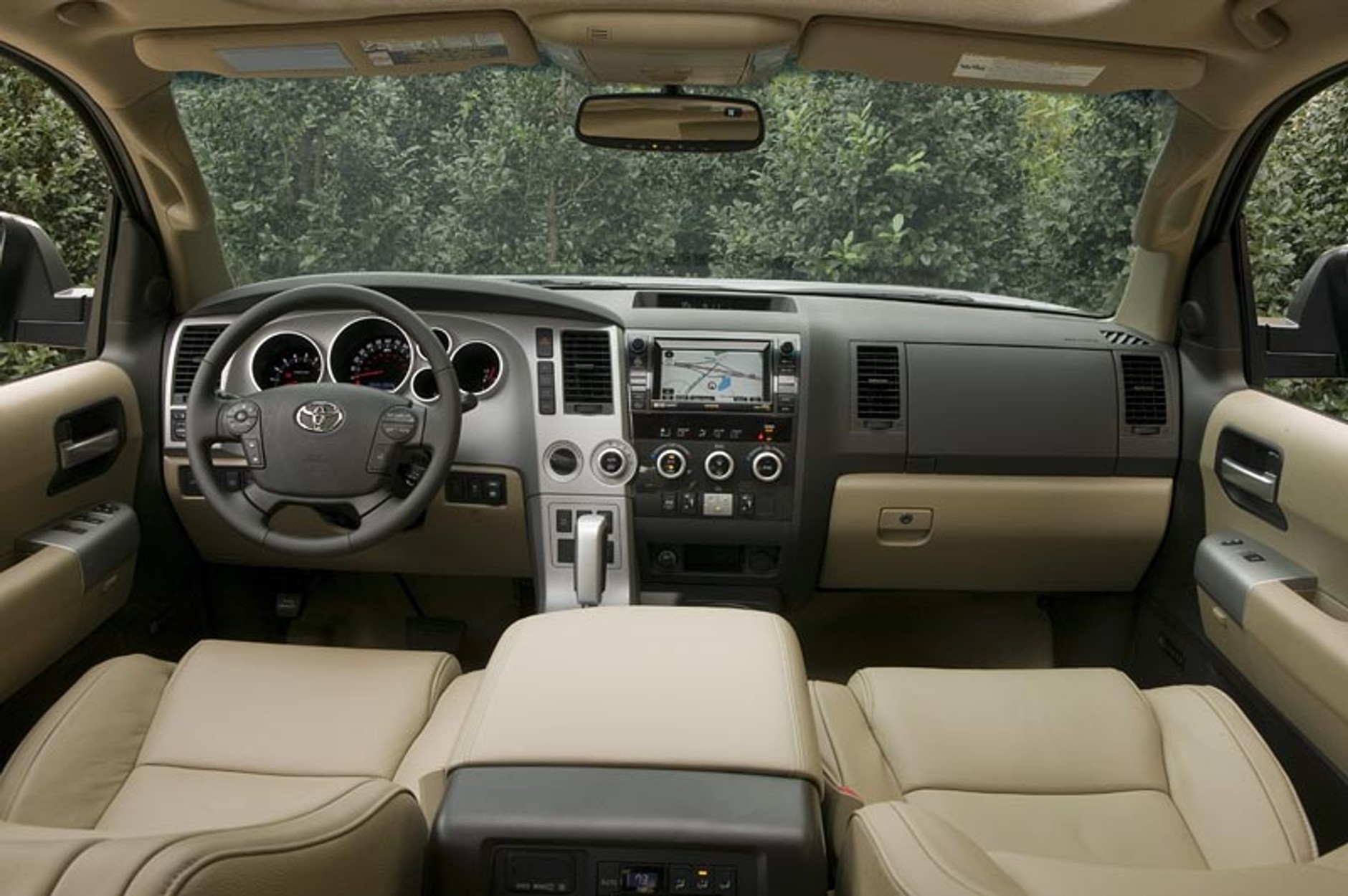 Toyota Sequoia: ani full-size SUV Toyoty nie musi być hybrydą