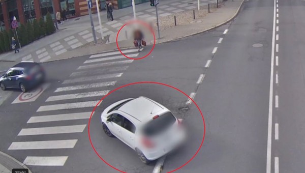 1500 zł mandatu za nieustąpienie pierwszeństwa pieszemu. Czy policja nadużywa tego przepisu? [WIDEO] 