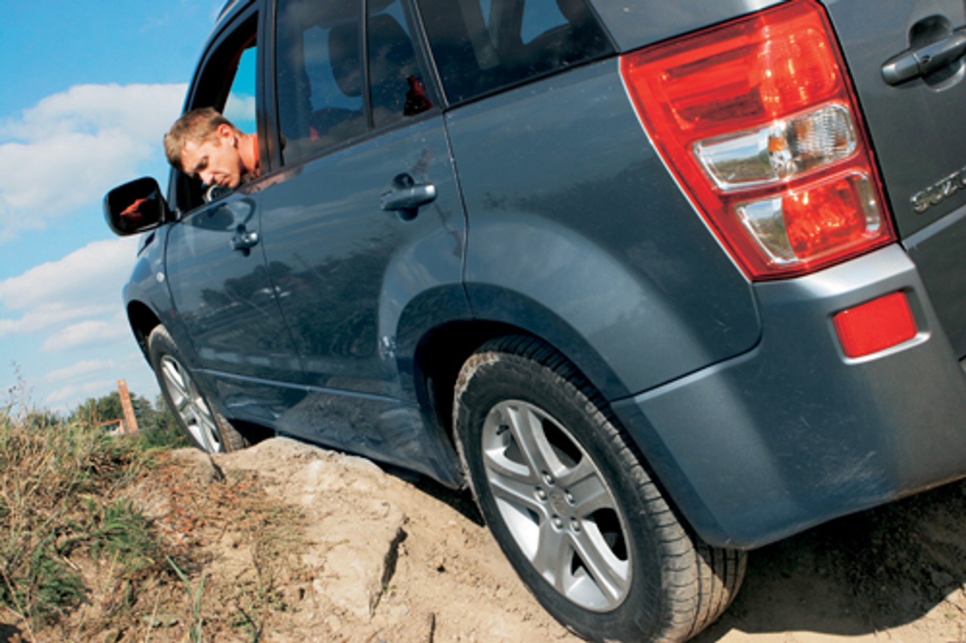 SUV mocno uterenowiony