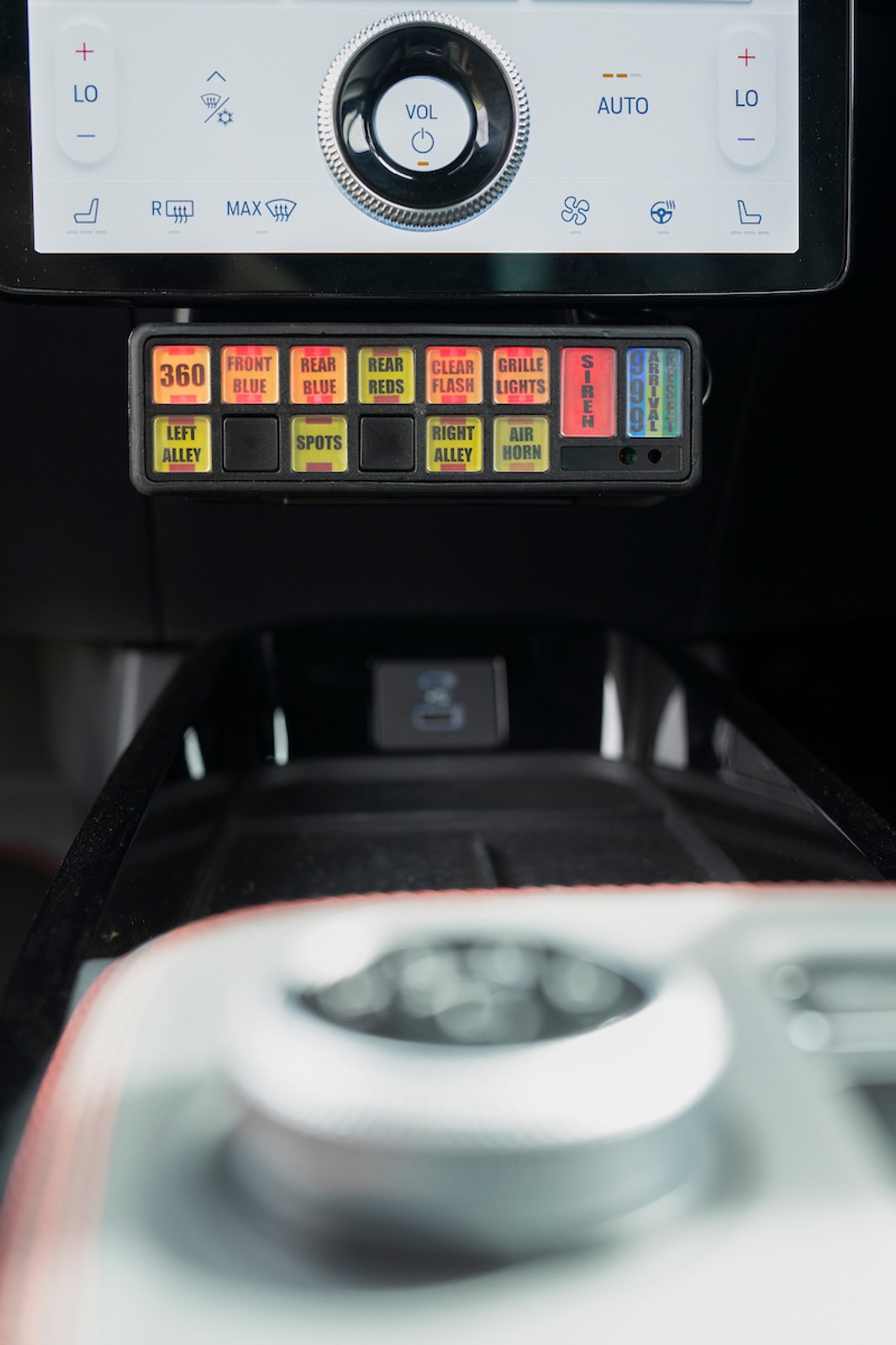 Policyjny Ford Mustang Mach-E