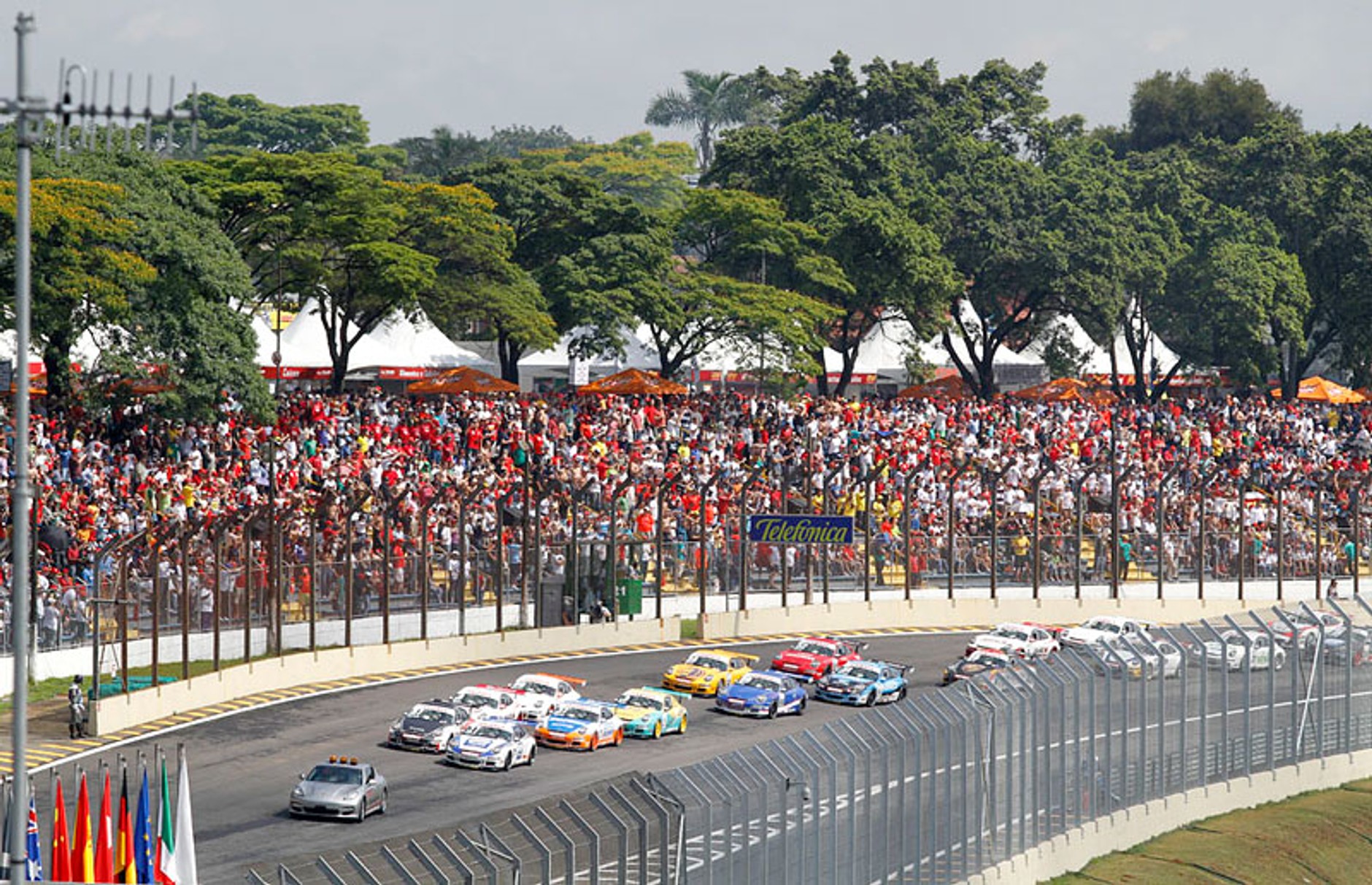 Grand Prix Brazylii 2009: Jenson Button mistrzem świata - fotogaleria Jiří Křenek