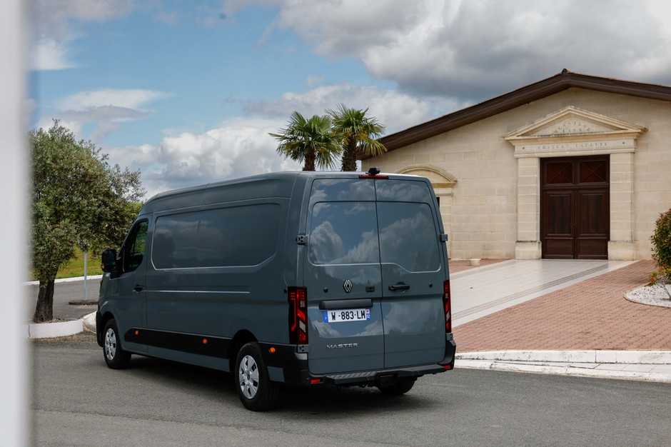 Renault Master 2024