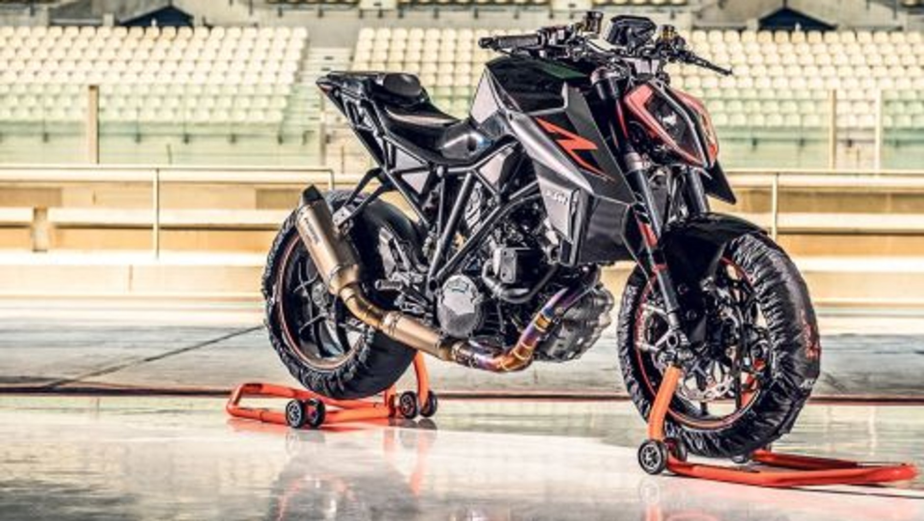 KTM Super Duke R