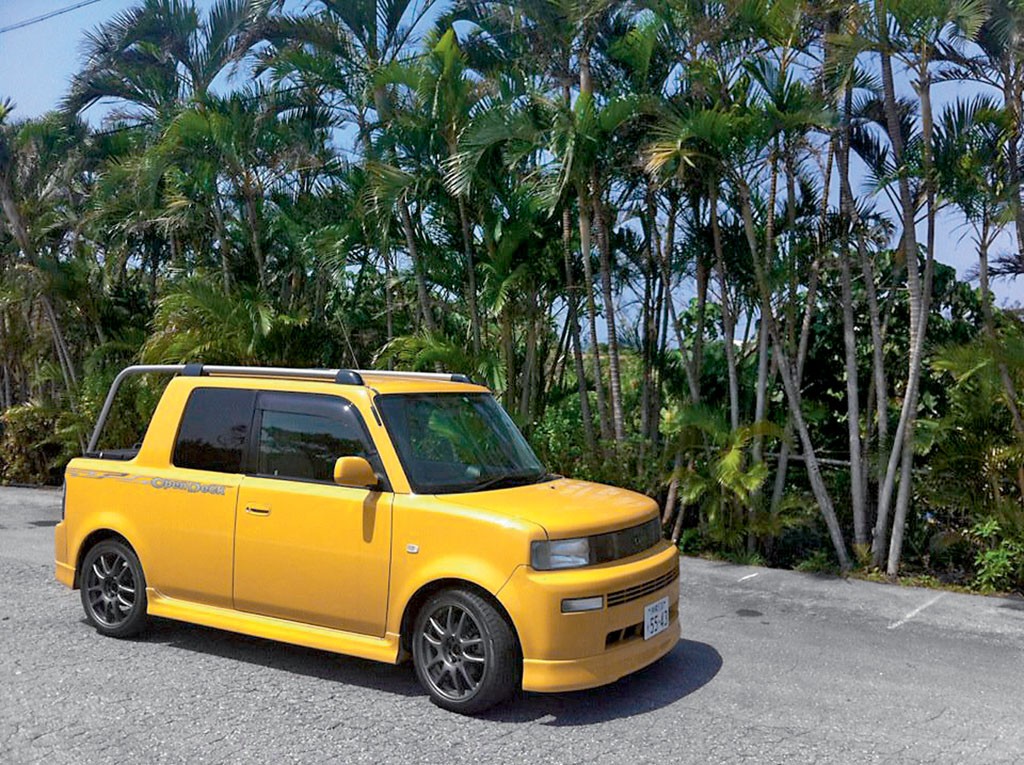 W Japonii nasz bohater miał rodzimą Toyotę bB Open Deck