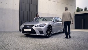 Lexus LS będzie żwawszy - zmiany we flagowej limuzynie