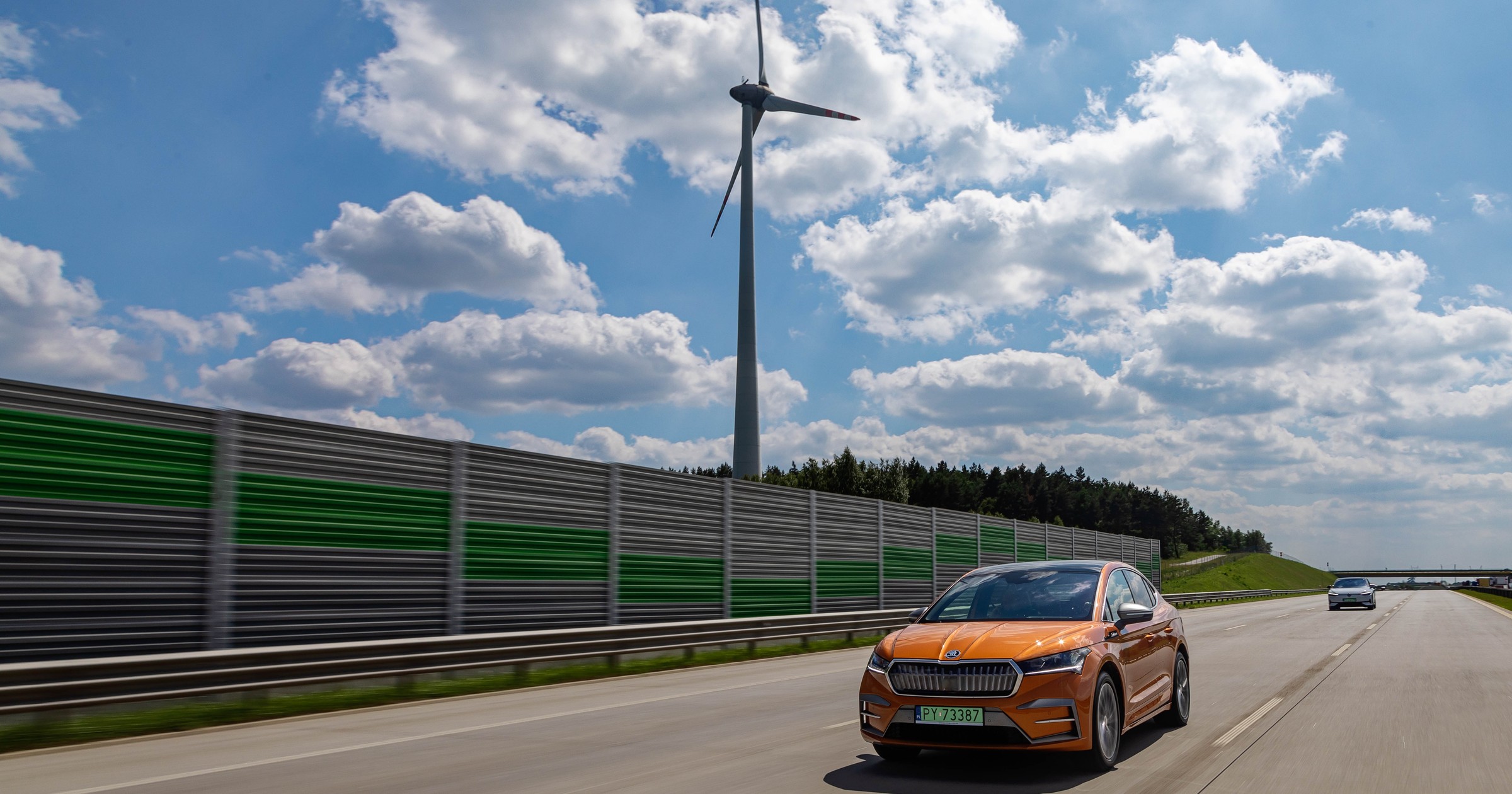 Samochody elektryczne nie emitują szkodliwych spalin