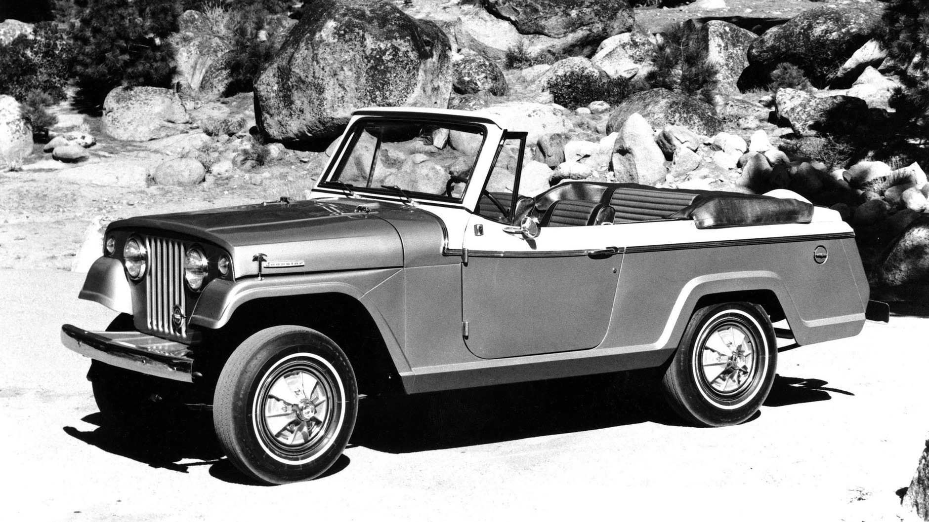 Jeep Jeepster (druga generacja; rok modelowy 1967; wersja Commando)