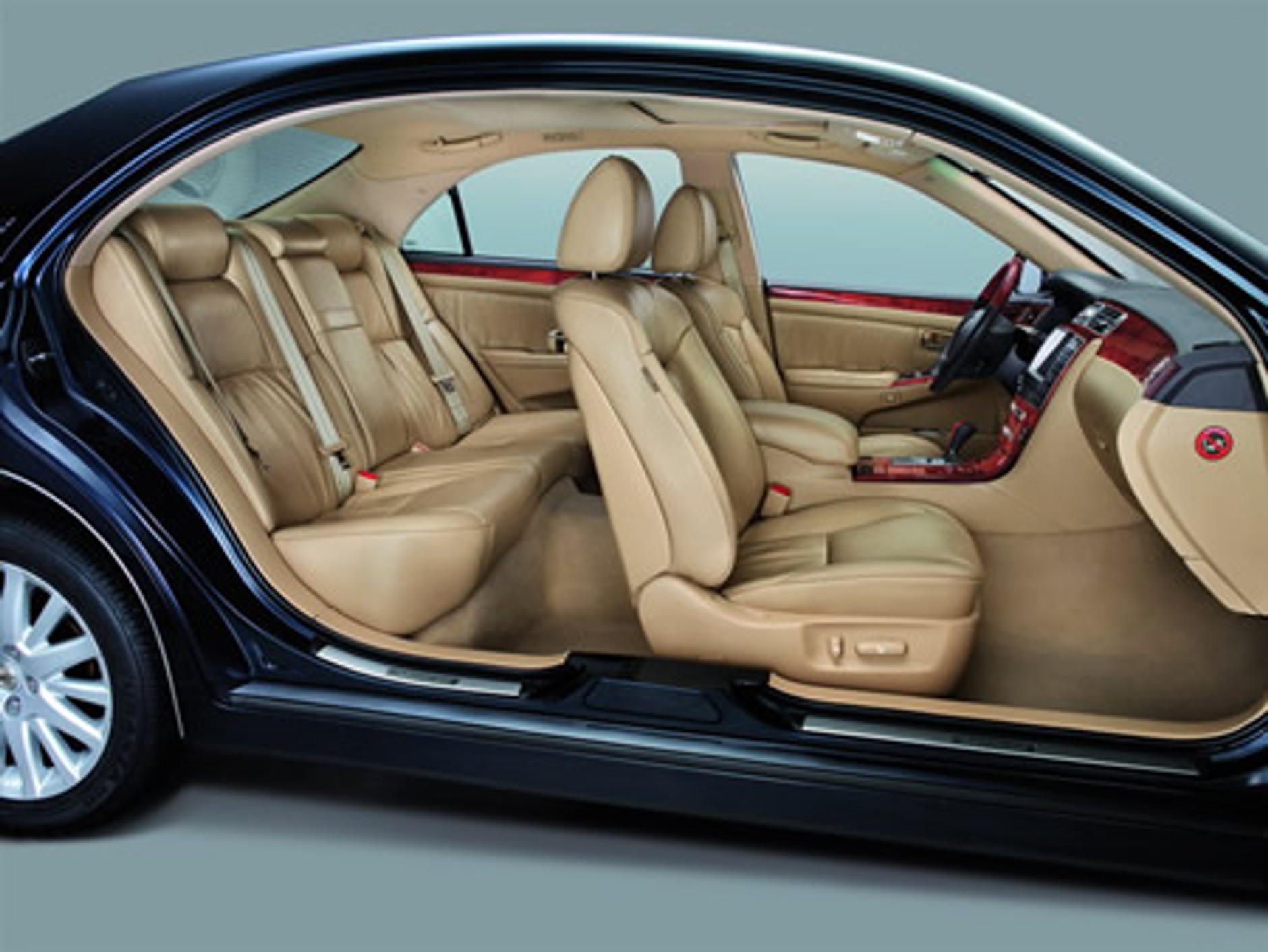 Pekin 2006: Hongqi Tonk HQ3