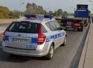 Policja „bierze się” za ciężarówki i busy – wzmożone kontrole w całym kraju