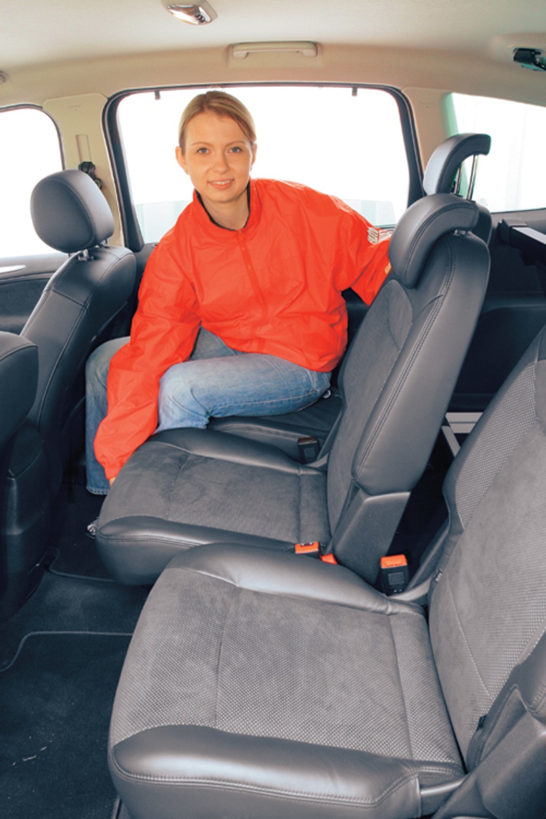 Ford S-Max 2.5 Turbo Titanium - Maksymalnie inny