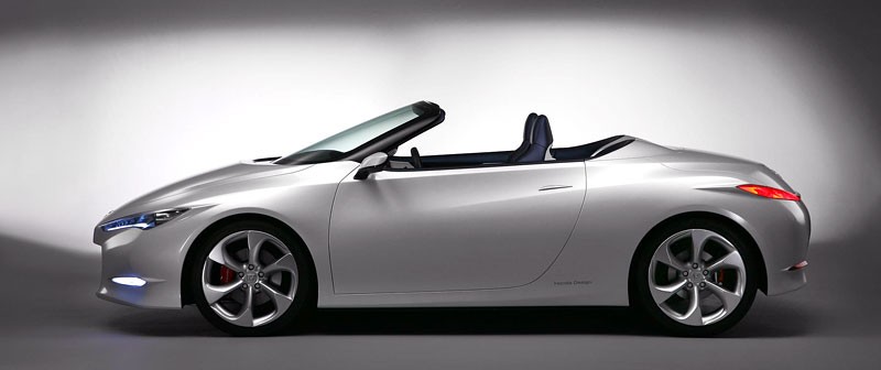 Honda OSM: dwa miejsca, wiatr we włosach i małe spalanie