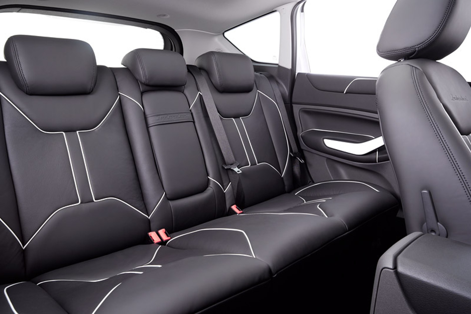 Paryż 2008: Ford Kuga 2.5 Turbo Individual