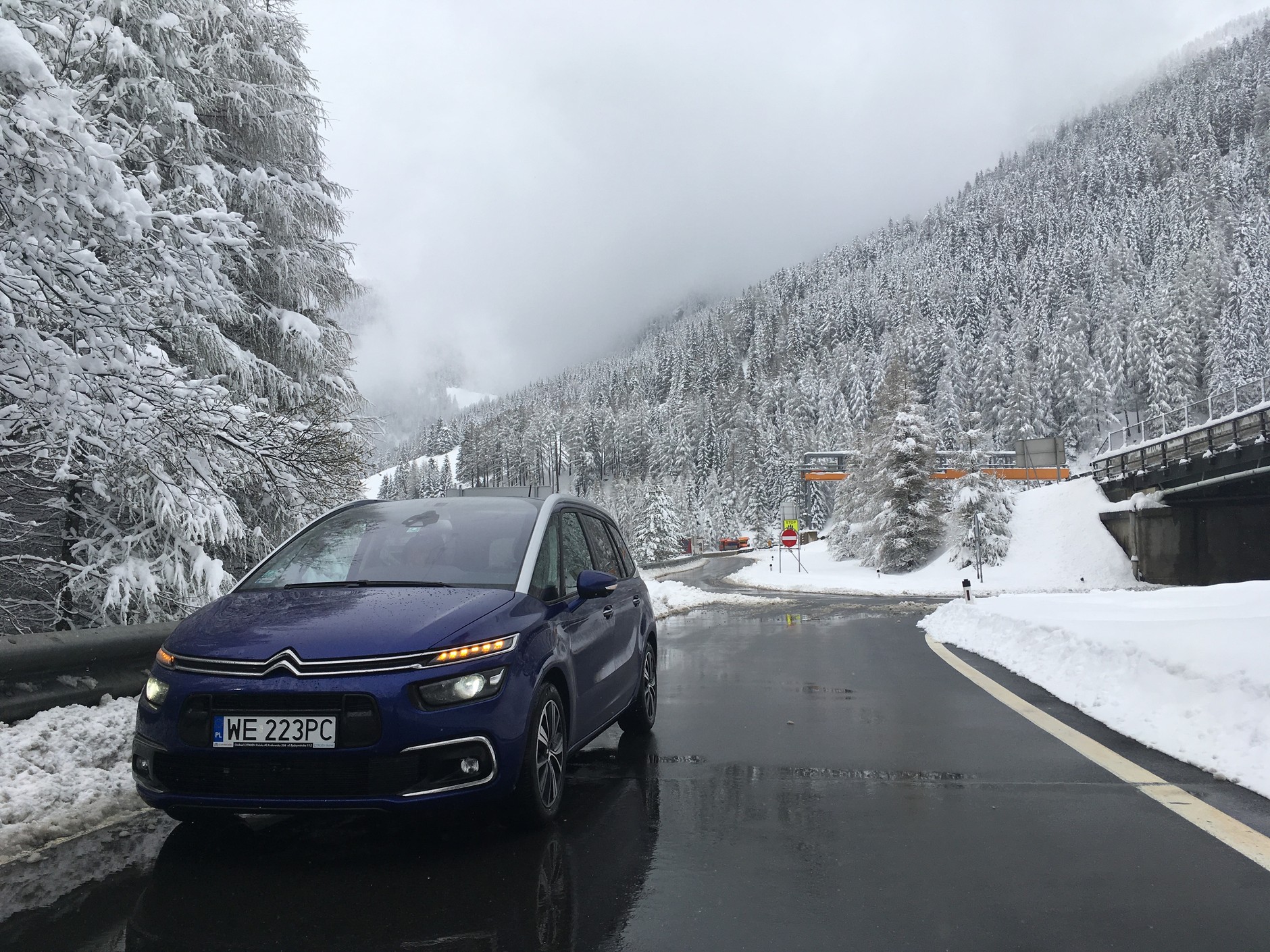 Na górskich podjazdach „automat” raz redukował bieg, za chwilę przęłączał „w górę”