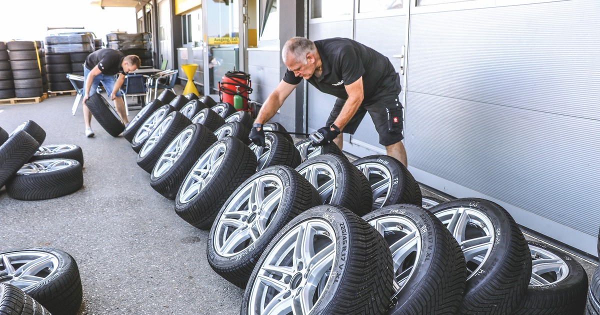 Test opon letnich 2022. Opony w rozmiarze 215/55 R17