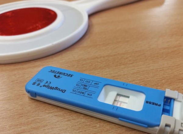 Policjanci zatrzymali motocyklistę na Junaku. Grozi mu pięć lat