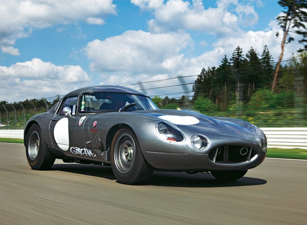 Jaguar E-Type: sportowiec za młody na emeryturę
