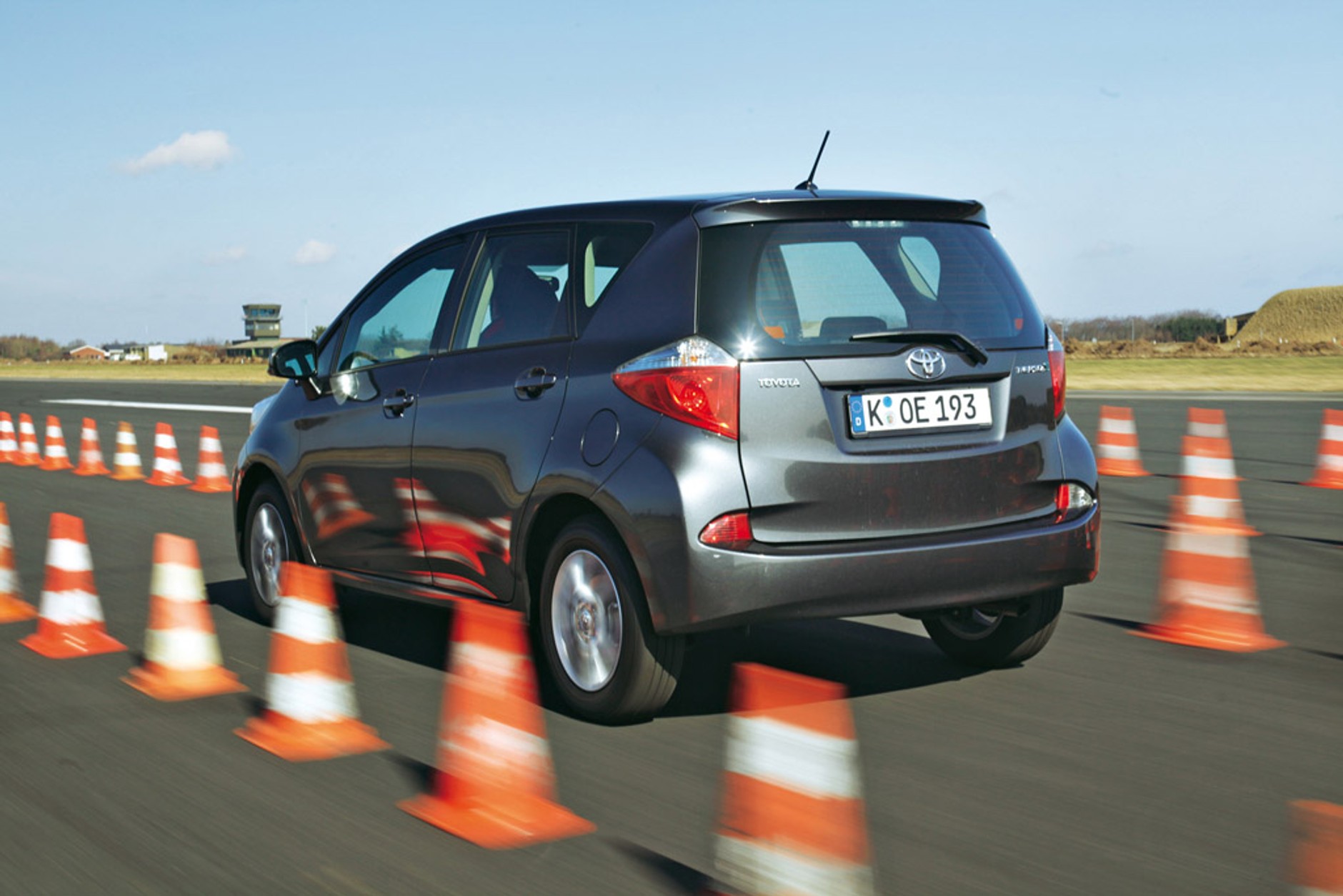 Toyota Verso: praktyczny pojazd w rozmiarze S