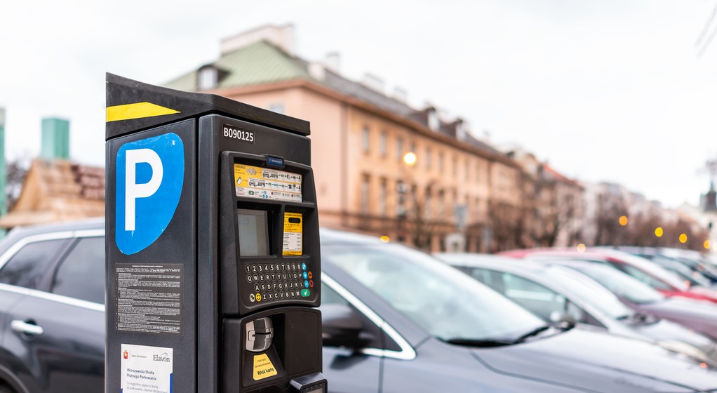 Parking Warszawa - zdjęcie ilustracyjne