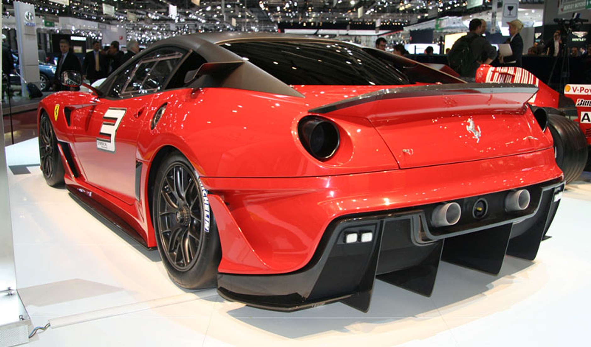 Ferrari w pierwszym półroczu 2009 zwiększyło udziały w rynku