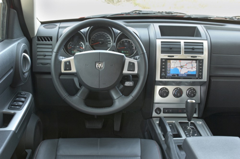 Dodge Nitro - Stworzony na asfalt