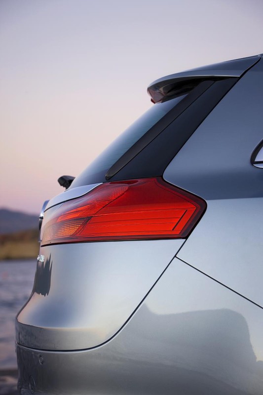 Opel Insignia Sports Tourer: kombi na miarę XXI wieku