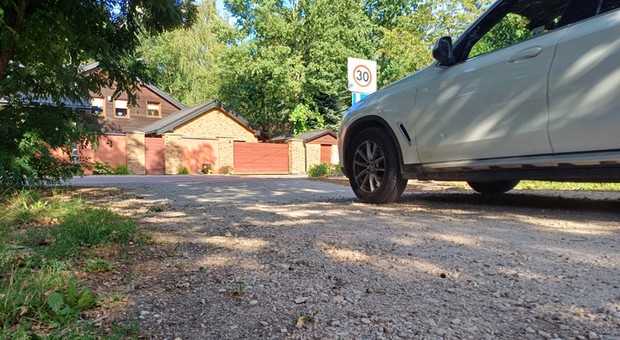Jest spotkanie dwóch dróg, nie ma skrzyżowania. Wtedy sypią się mandaty