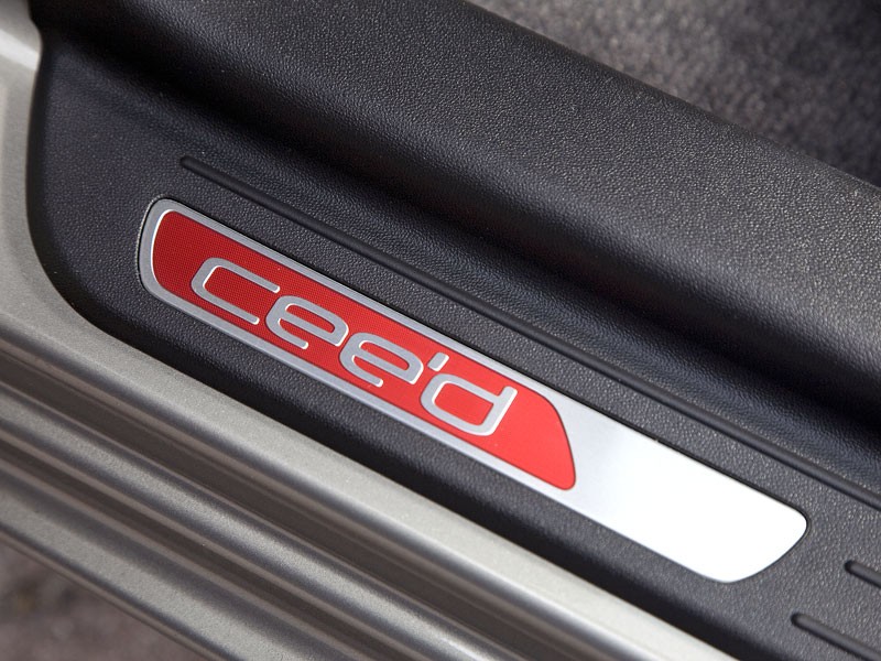 Kia cee´d 2010: pierwsze wrażenia z jazdy