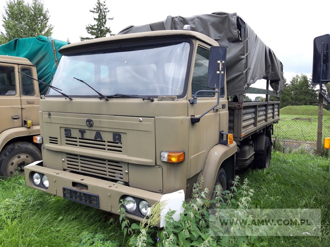 Samochód ogólnego przeznaczenia Star 200: 1987 r.; 7 tys. zł
