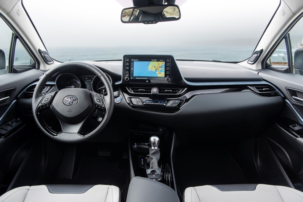Deska rozdzielcza Toyoty C-HR