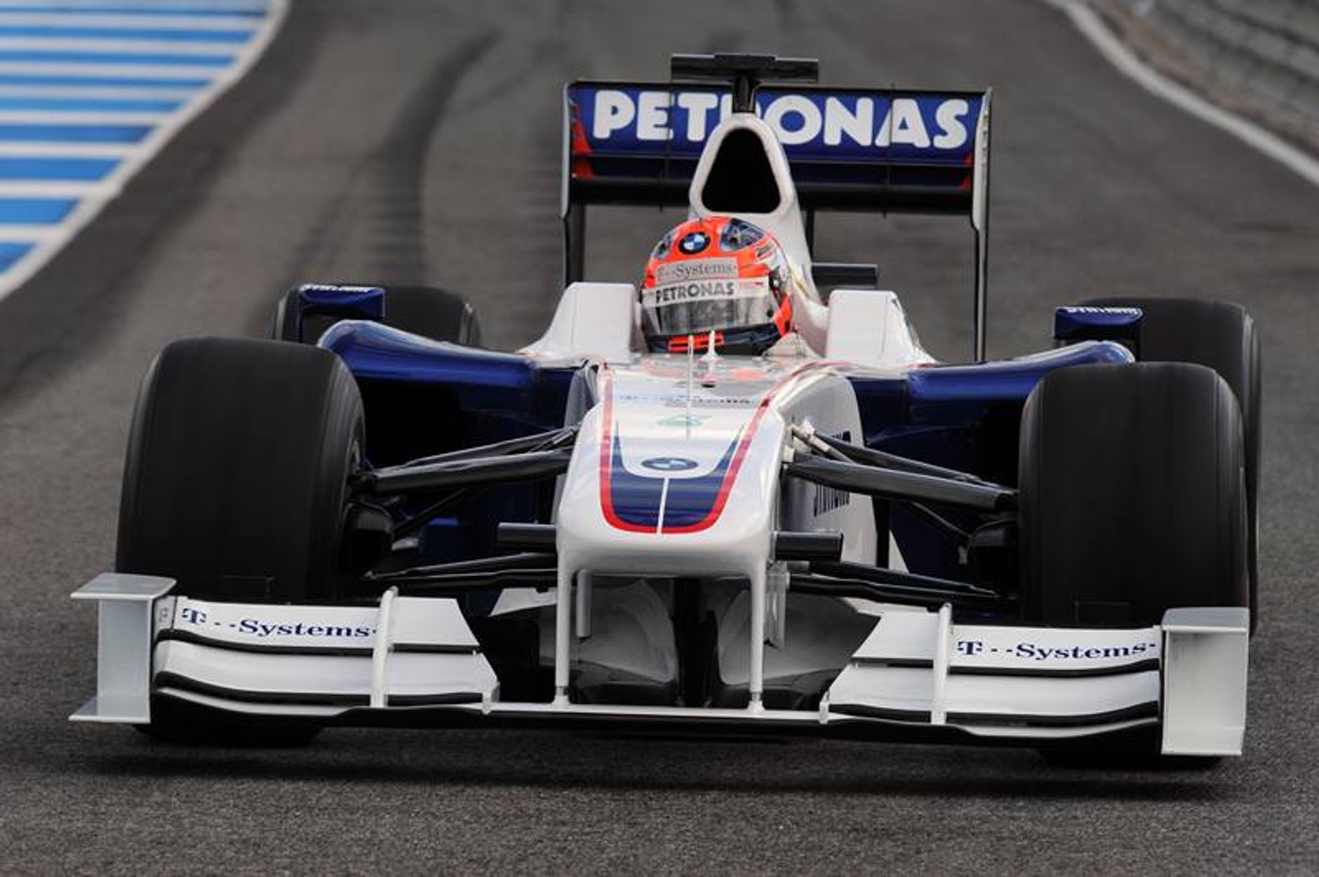 Formuła 1: fotogaleria z testów przed sezonem 2009