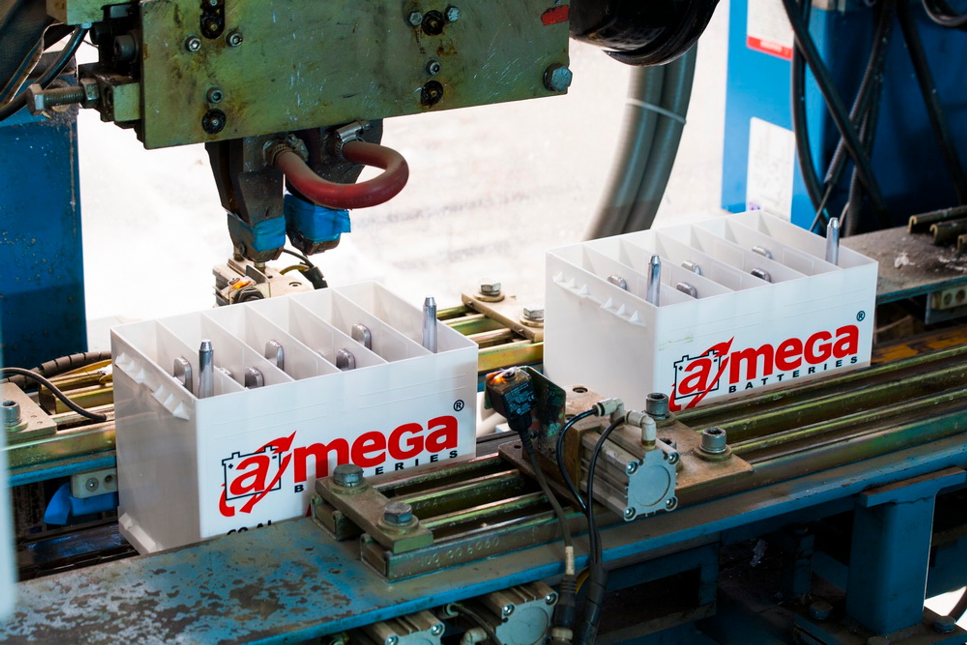 Jak bezpiecznie pozbyć się zużytego akumulatora?