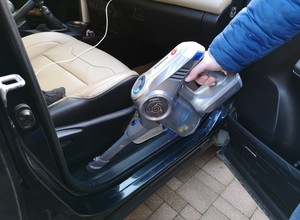 Test Hoover H-Free 700 - bezprzewodowe odkurzanie samochodu