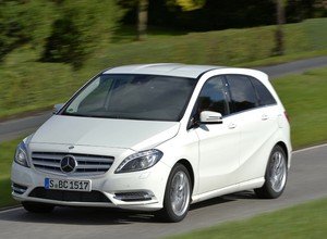 Milion chętnych na klasę B Mercedesa