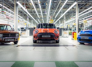 Koniec kultowego Mini. Ostatni Clubman zjeżdża z linii produkcyjnej w Oksfordzie