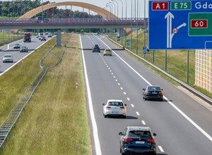 Też tak wyprzedzasz na autostradzie? Wielu kierowców nie zna tych zasad