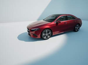 Takiej oferty na limuzynę Mercedesa jeszcze nie było. Sprawdzamy nowe ceny
