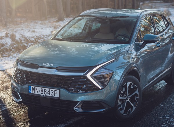 Szukasz kompaktowego SUV-a? Podpowiadamy, którą wersję Kii Sportage wybrać