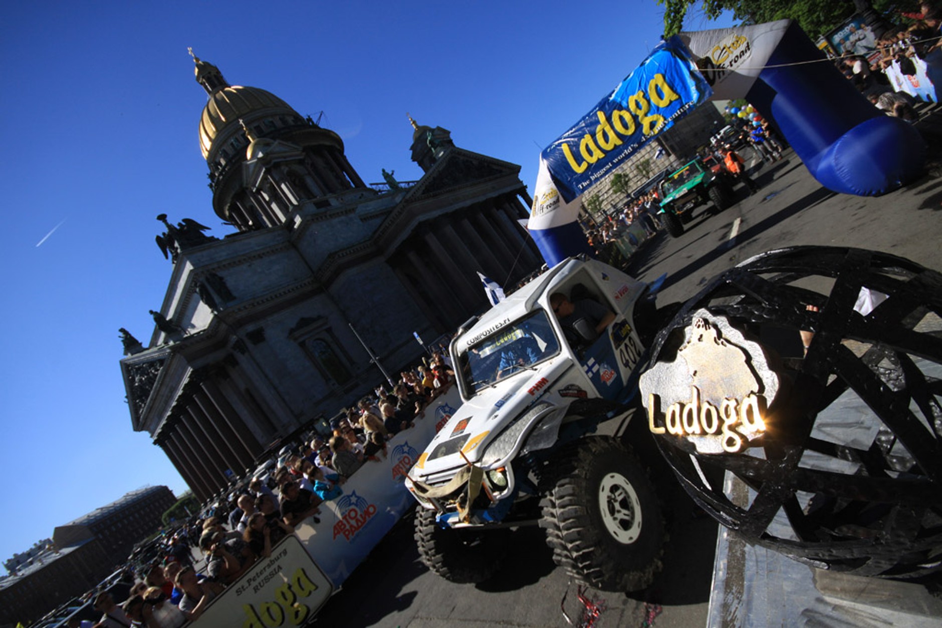 200 km wokół Ładogi