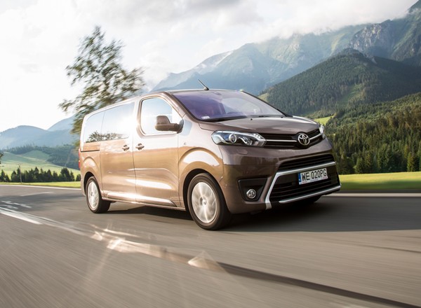 Duża akcja serwisowa Toyoty - Proace znów do naprawy
