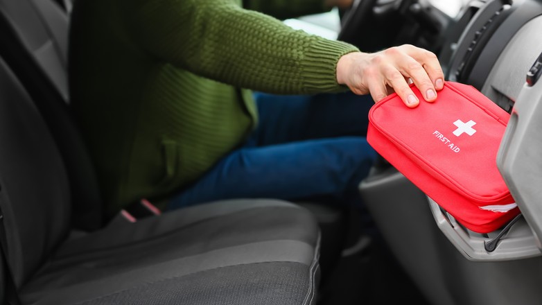 Apteczka samochodowa